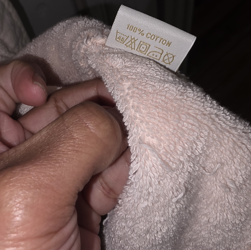Frette Luxury Robe - Picture 2 of 5